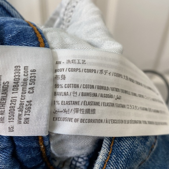 Abercrombie & Fitch Ultra High Rise Ankle Straight - Picture 7 of 11